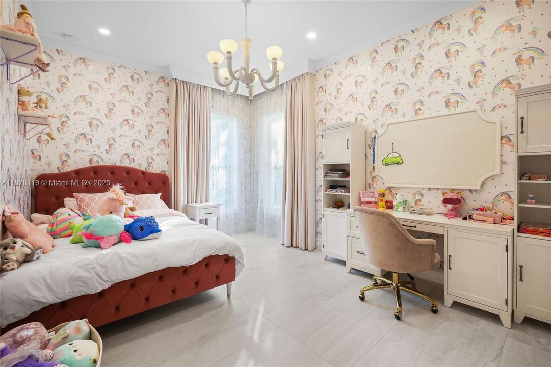 For Sale: $2,795,000 (4 beds, 3 baths, 4742 Square Feet)