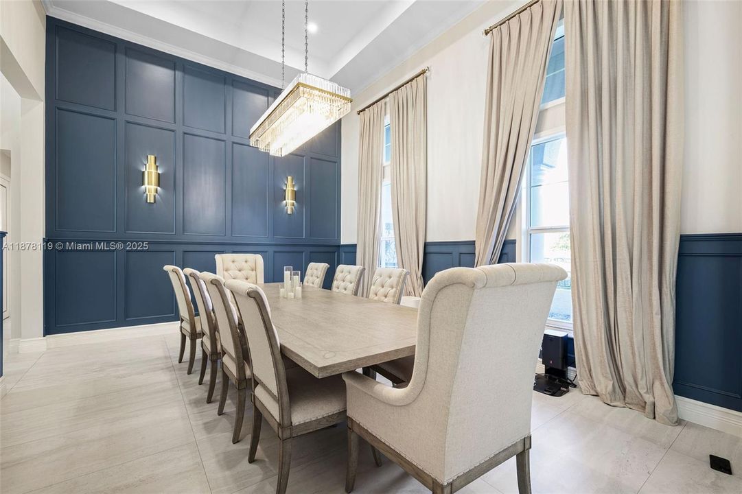 For Sale: $2,795,000 (4 beds, 3 baths, 4742 Square Feet)