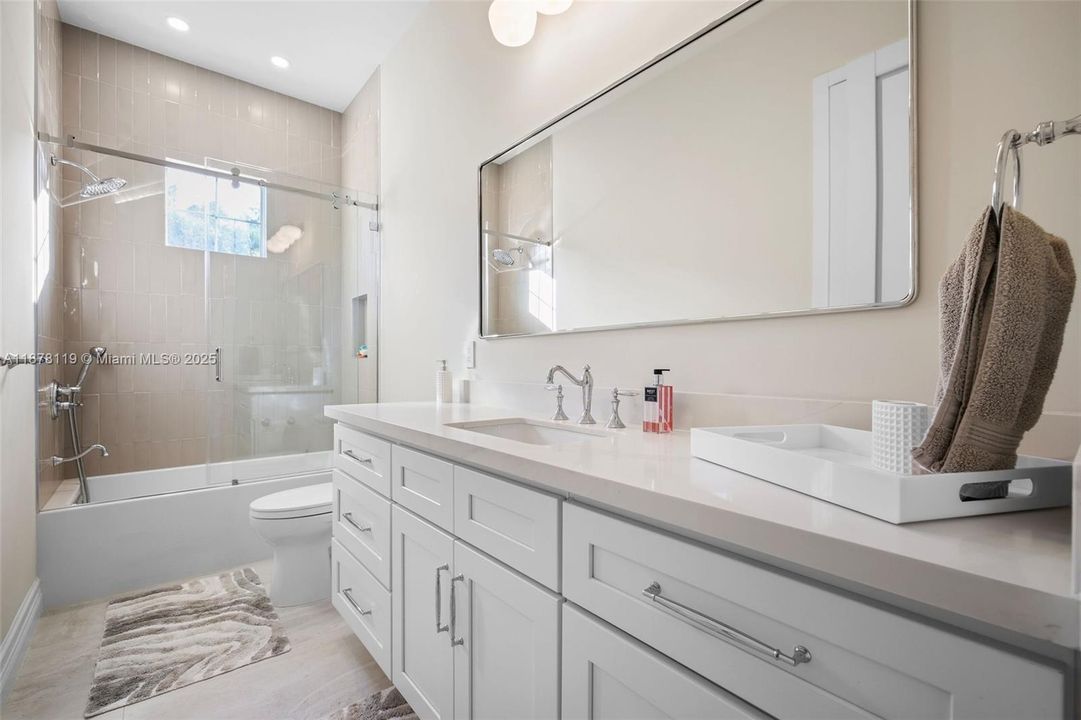 For Sale: $2,795,000 (4 beds, 3 baths, 4742 Square Feet)