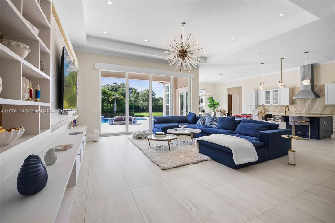 For Sale: $2,795,000 (4 beds, 3 baths, 4742 Square Feet)