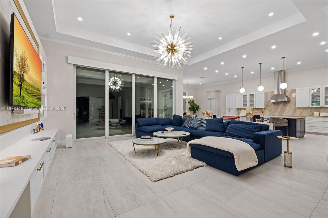 For Sale: $2,795,000 (4 beds, 3 baths, 4742 Square Feet)