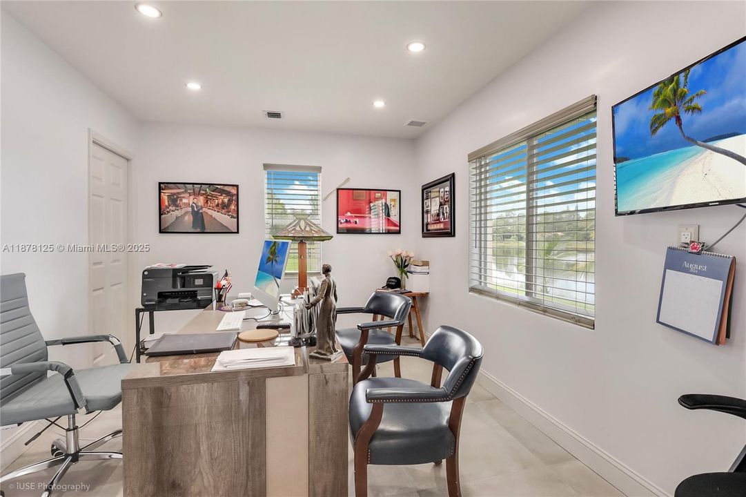 На продажу: $1,799,000 (4 спален, 3 ванн, 4022 Квадратных фут)