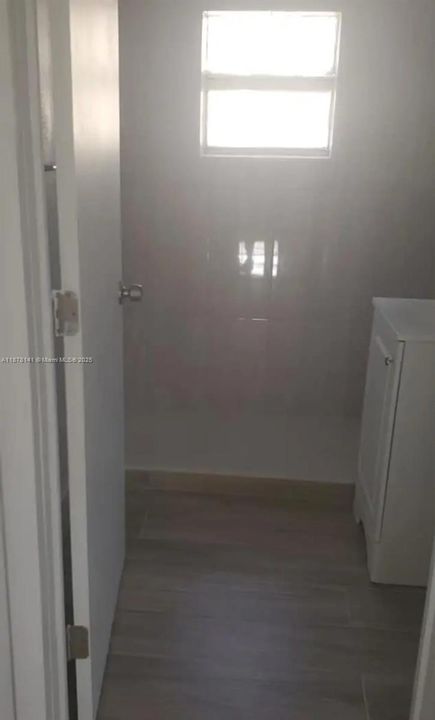 For Sale: $4,200 (4 beds, 2 baths, 1208 Square Feet)