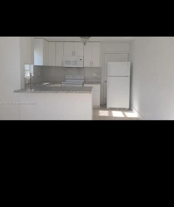 For Sale: $4,200 (4 beds, 2 baths, 1208 Square Feet)