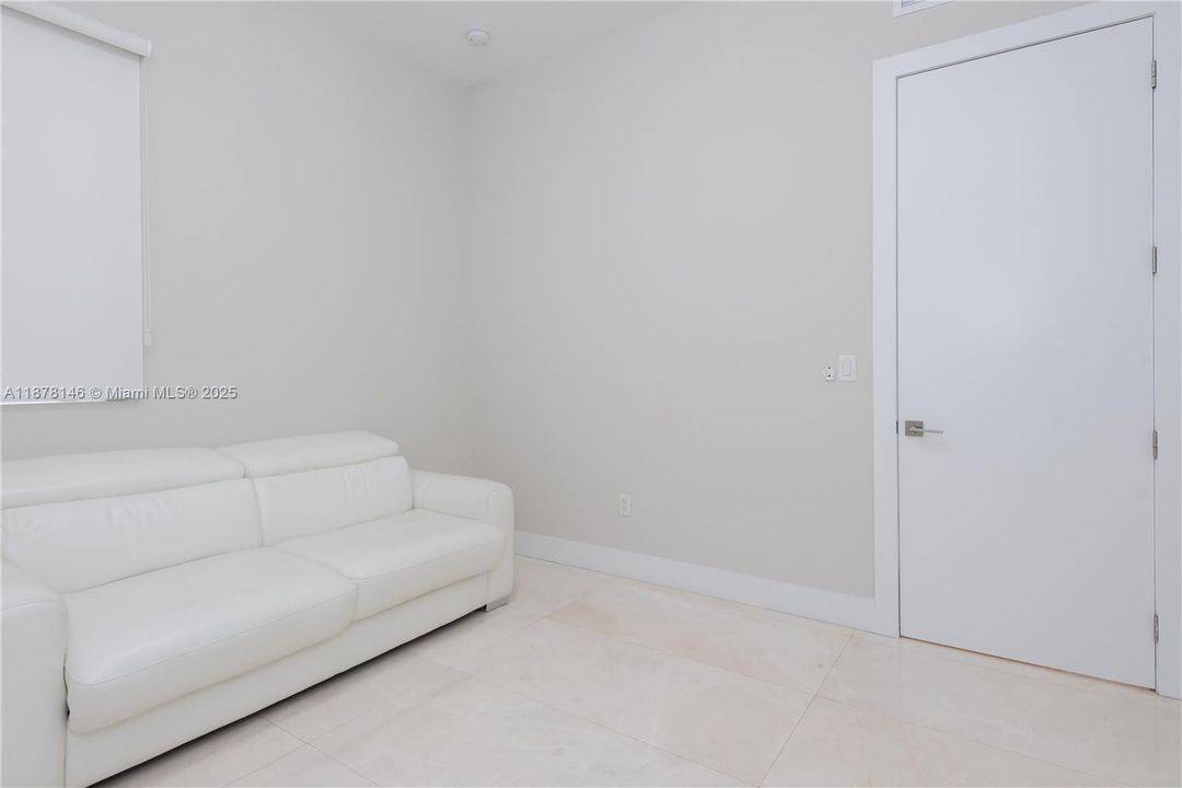 GROUND LEVEL BEDROOM