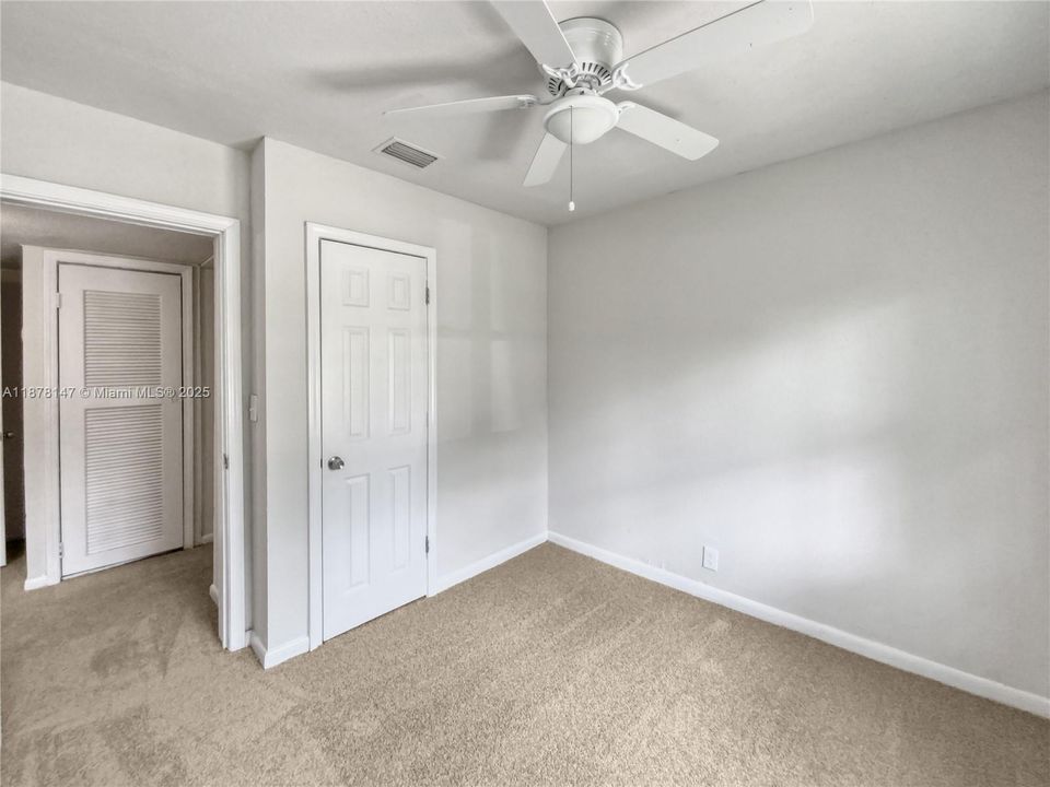 待售: $143,000 (2 贝兹, 1 浴室, 0 平方英尺)