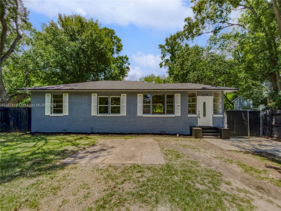 待售: $143,000 (2 贝兹, 1 浴室, 0 平方英尺)