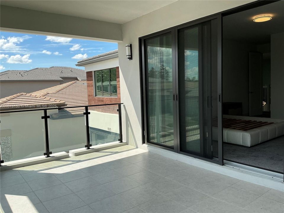 На продажу: $2,780,000 (5 спален, 6 ванн, 5393 Квадратных фут)