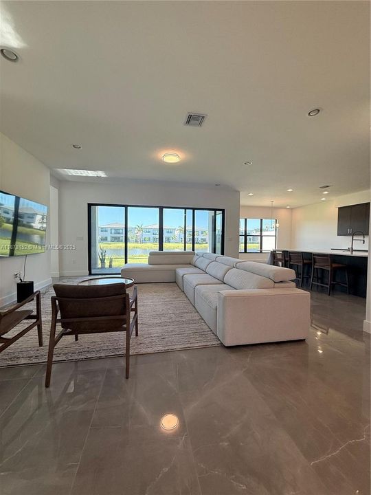 На продажу: $2,780,000 (5 спален, 6 ванн, 5393 Квадратных фут)