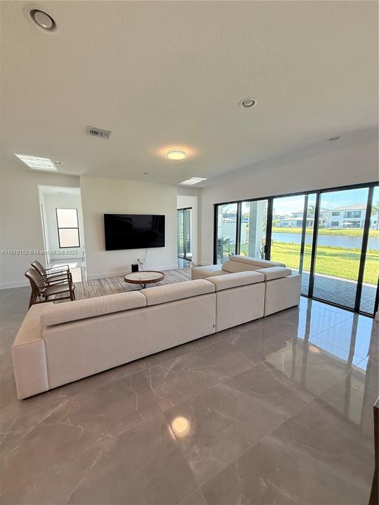 На продажу: $2,780,000 (5 спален, 6 ванн, 5393 Квадратных фут)