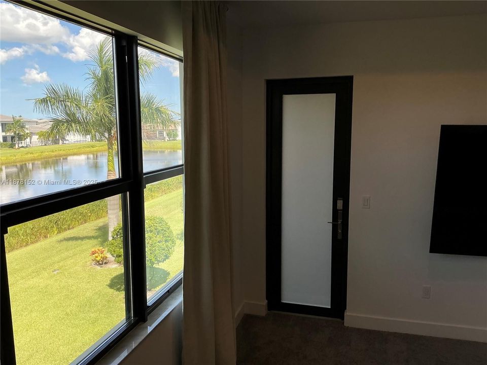 На продажу: $2,780,000 (5 спален, 6 ванн, 5393 Квадратных фут)