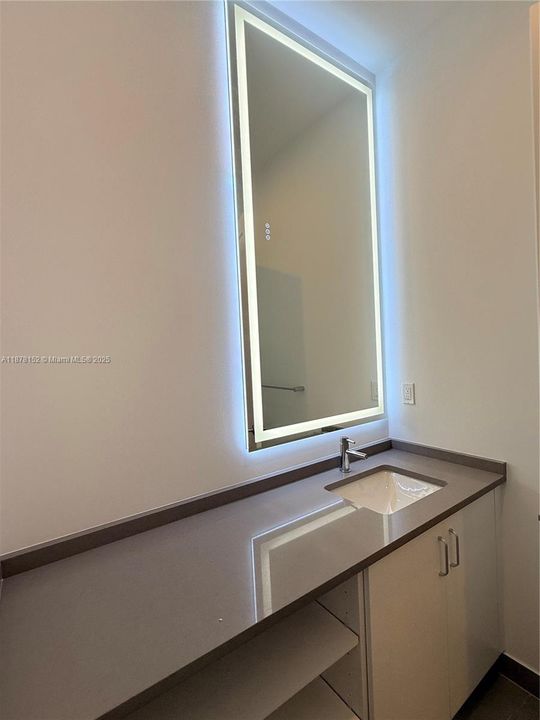 На продажу: $2,780,000 (5 спален, 6 ванн, 5393 Квадратных фут)