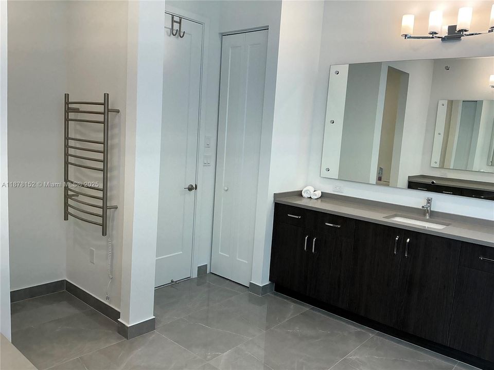 На продажу: $2,780,000 (5 спален, 6 ванн, 5393 Квадратных фут)