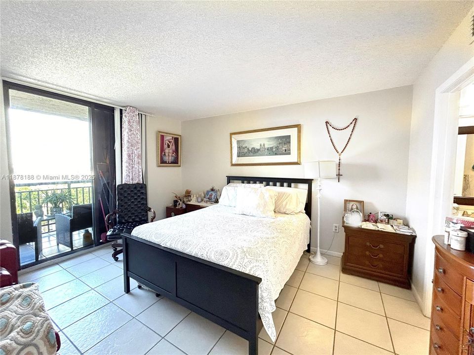 На продажу: $490,000 (2 спален, 2 ванн, 950 Квадратных фут)