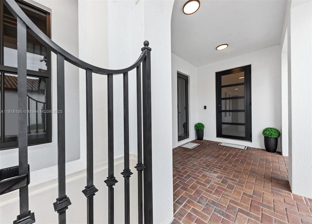 待售: $1,950,000 (5 贝兹, 5 浴室, 4110 平方英尺)