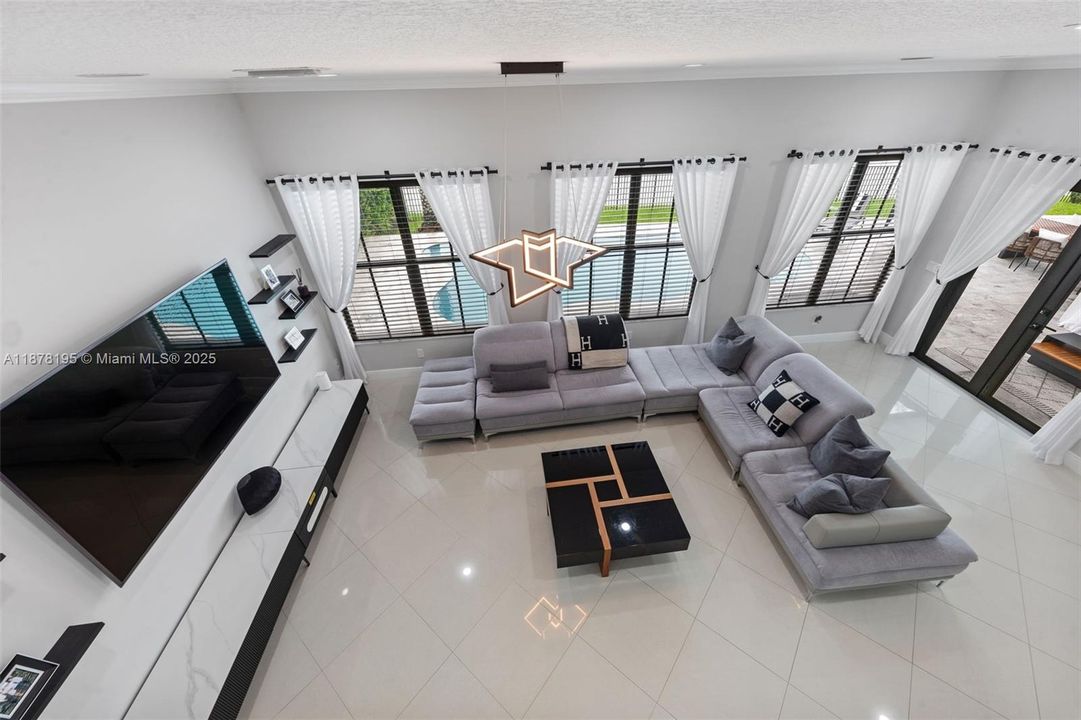 待售: $1,950,000 (5 贝兹, 5 浴室, 4110 平方英尺)