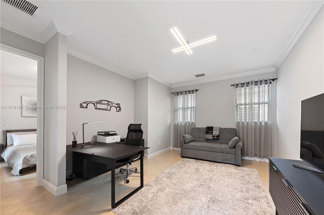 待售: $1,950,000 (5 贝兹, 5 浴室, 4110 平方英尺)