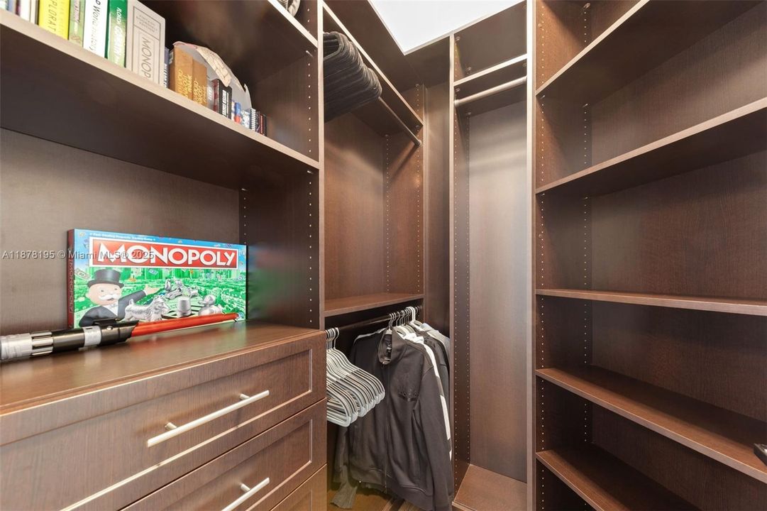 待售: $1,950,000 (5 贝兹, 5 浴室, 4110 平方英尺)