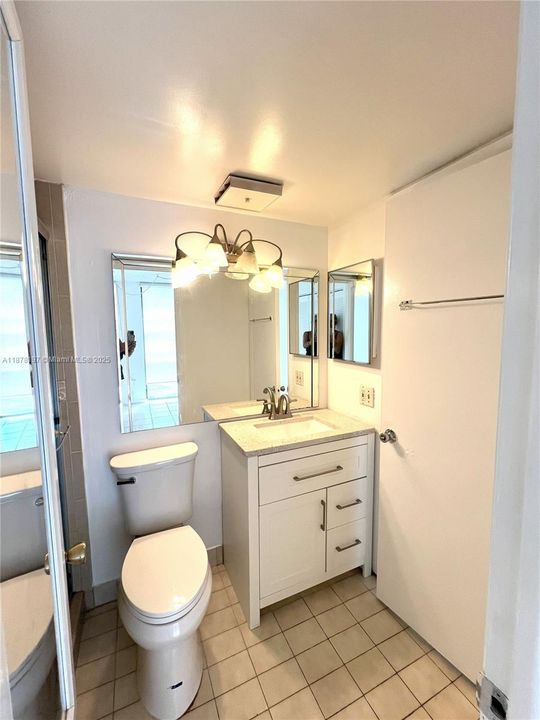 Recently Sold: $234,900 (2 beds, 2 baths, 898 Square Feet)