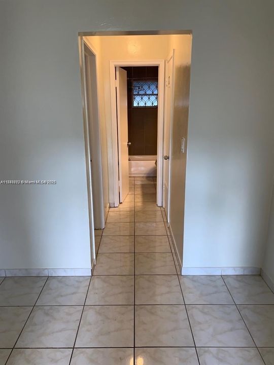 For Sale: $144,500 (1 beds, 1 baths, 620 Square Feet)