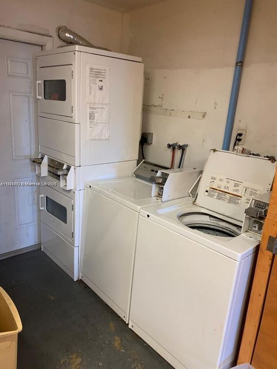 For Sale: $144,500 (1 beds, 1 baths, 620 Square Feet)