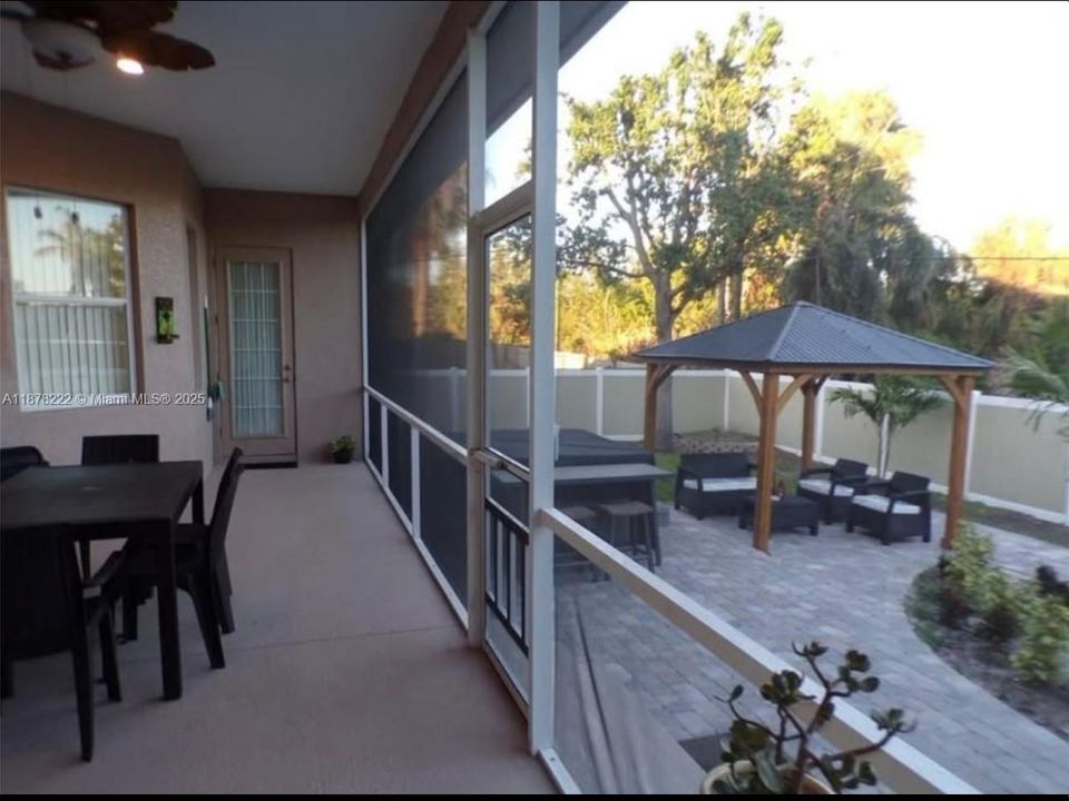 В аренду: $3,300 (3 спален, 2 ванн, 0 Квадратных фут)