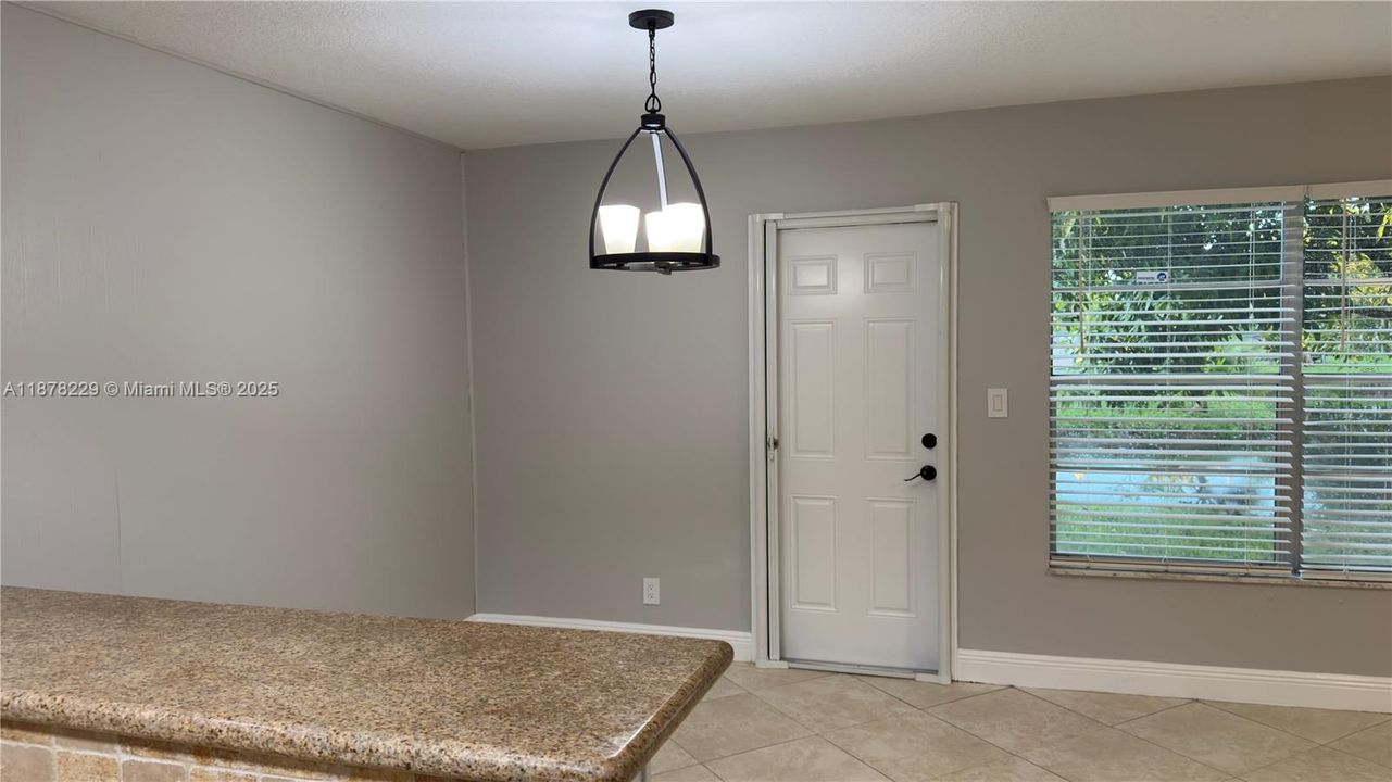 Active With Contract: $250,000 (3 beds, 2 baths, 1535 Square Feet)