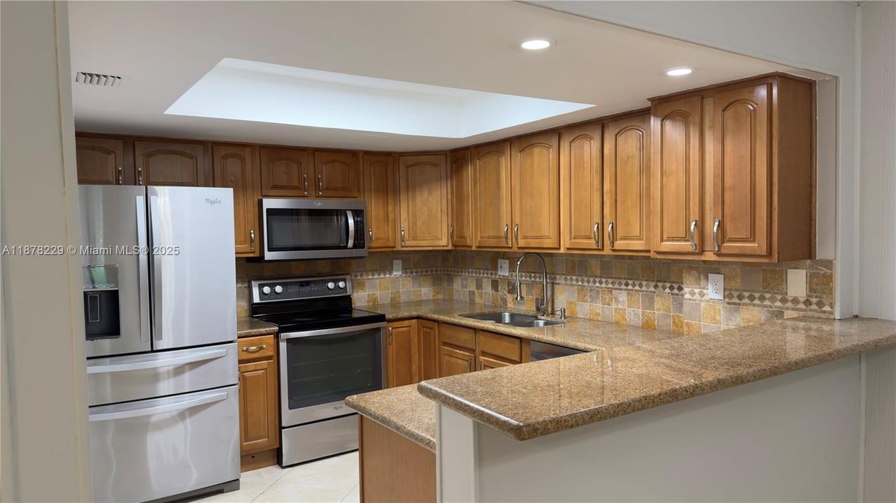 Active With Contract: $250,000 (3 beds, 2 baths, 1535 Square Feet)