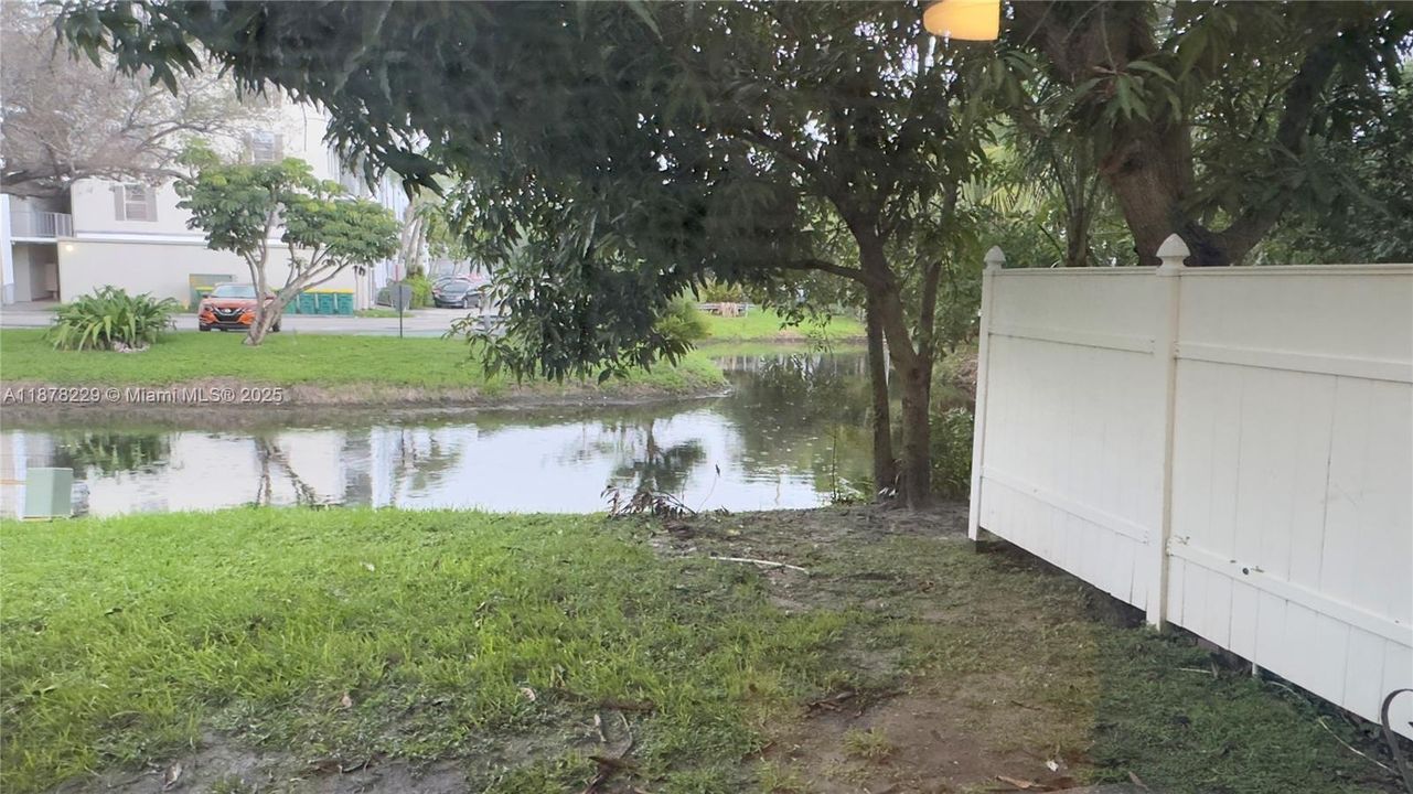 Active With Contract: $250,000 (3 beds, 2 baths, 1535 Square Feet)