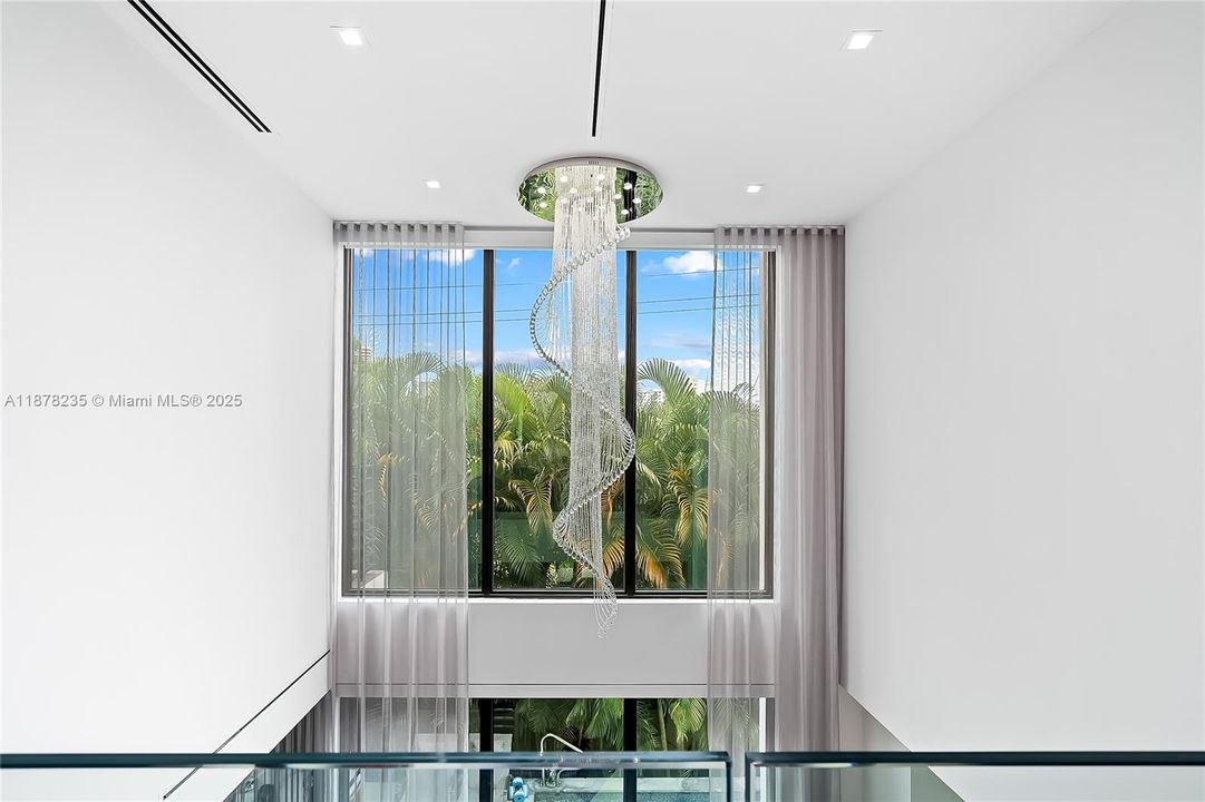 For Sale: $4,780,000 (5 beds, 5 baths, 3779 Square Feet)