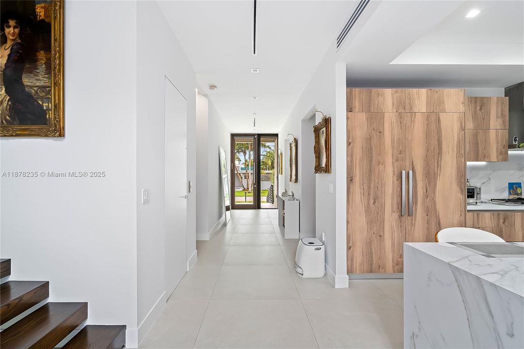 For Sale: $4,780,000 (5 beds, 5 baths, 3779 Square Feet)