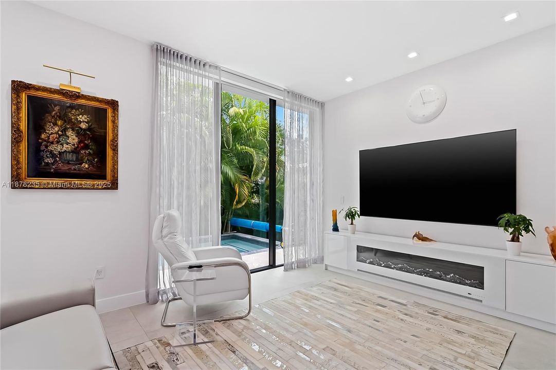 For Sale: $4,780,000 (5 beds, 5 baths, 3779 Square Feet)