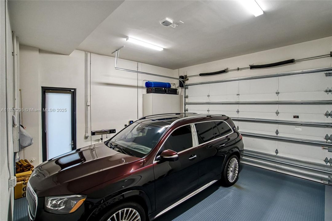 For Sale: $4,780,000 (5 beds, 5 baths, 3779 Square Feet)