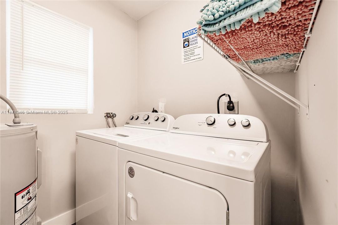 待售: $615,000 (2 贝兹, 2 浴室, 0 平方英尺)