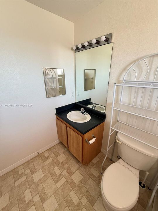 For Sale: $320,000 (3 beds, 2 baths, 1182 Square Feet)