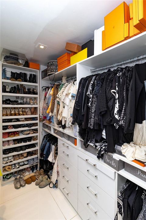 For Sale: $7,200,000 (4 beds, 4 baths, 3664 Square Feet)