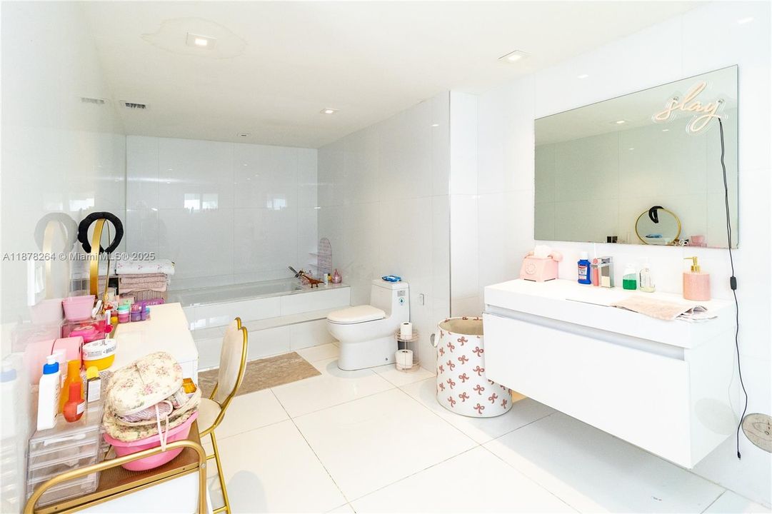 Bathroom in Bedroom 3