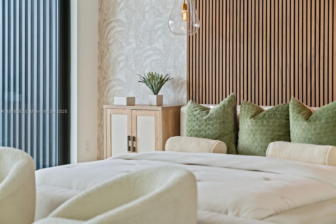 Activo con contrato: $3,550,000 (5 camas, 5 baños, 4718 Pies cuadrados)