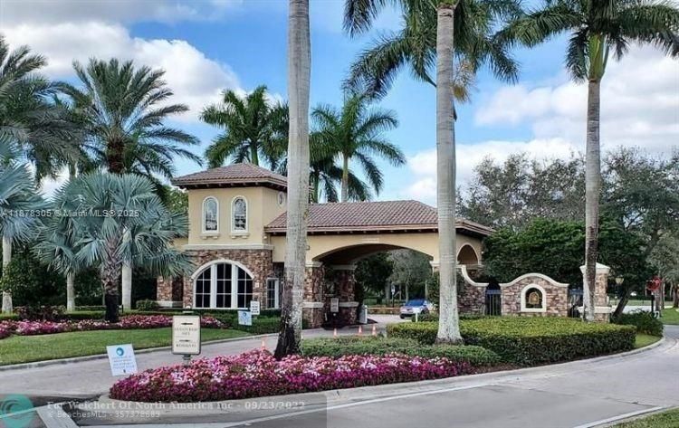 待售: $1,295,000 (6 贝兹, 4 浴室, 3810 平方英尺)