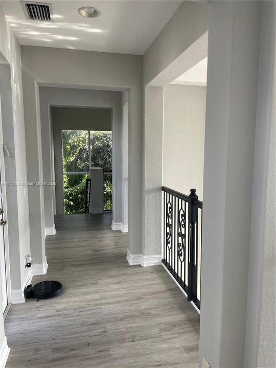 待售: $1,295,000 (6 贝兹, 4 浴室, 3810 平方英尺)