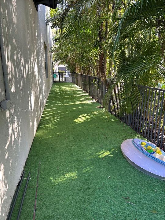 待售: $1,295,000 (6 贝兹, 4 浴室, 3810 平方英尺)