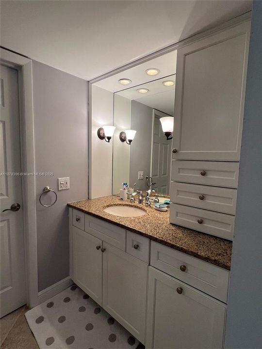 En Renta: $3,700 (2 camas, 2 baños, 1281 Pies cuadrados)