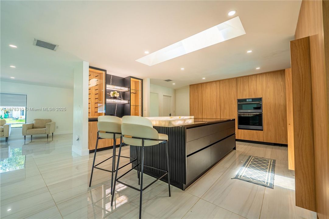 Недавно арендовано: $5,000 (4 спален, 2 ванн, 2686 Квадратных фут)