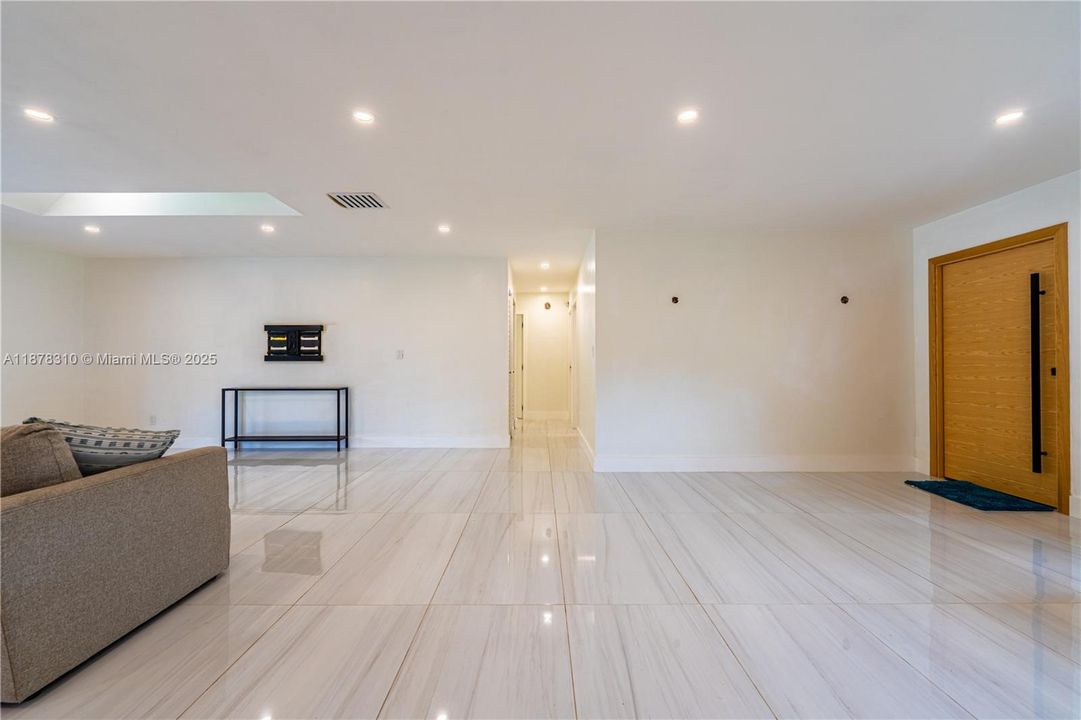 Недавно арендовано: $5,000 (4 спален, 2 ванн, 2686 Квадратных фут)