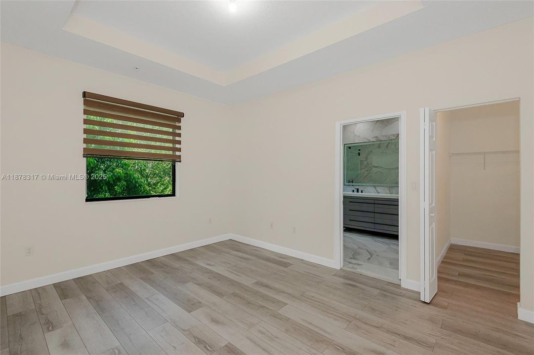 出租: $3,400 (3 贝兹, 2 浴室, 1468 平方英尺)