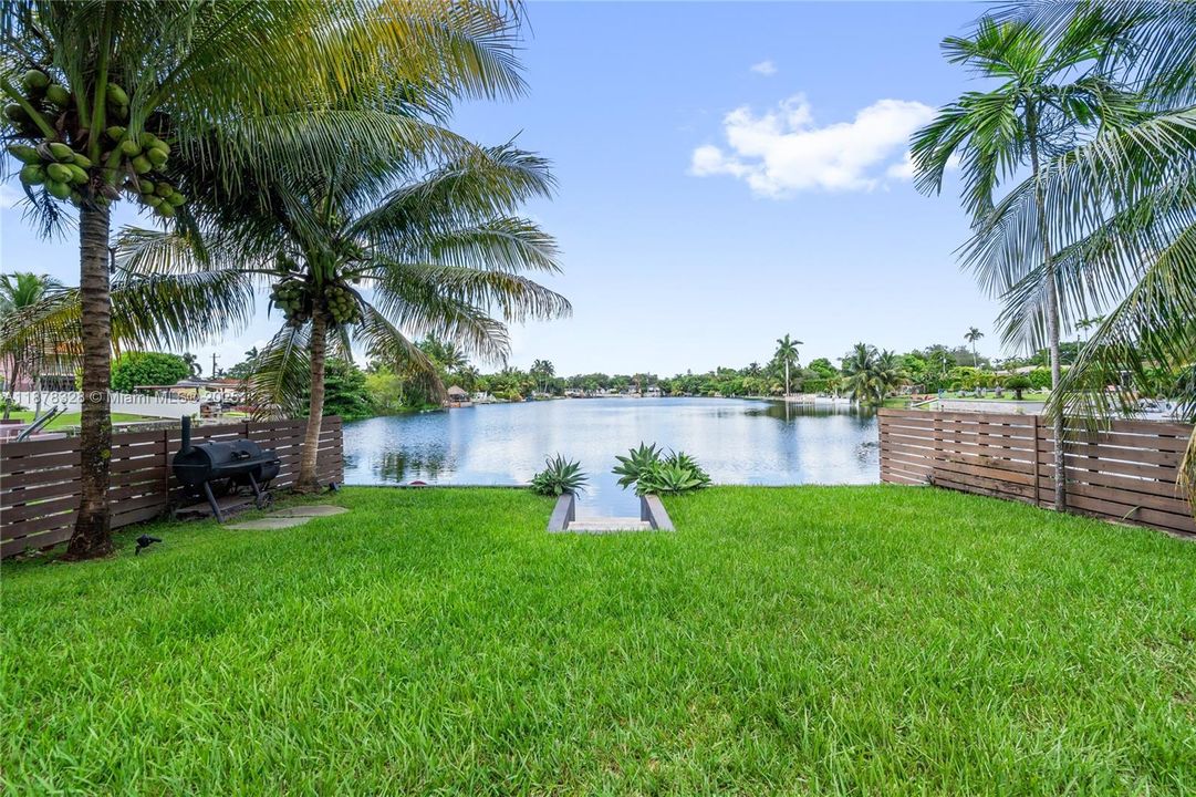 En Venta: $1,295,000 (3 camas, 2 baños, 1869 Pies cuadrados)