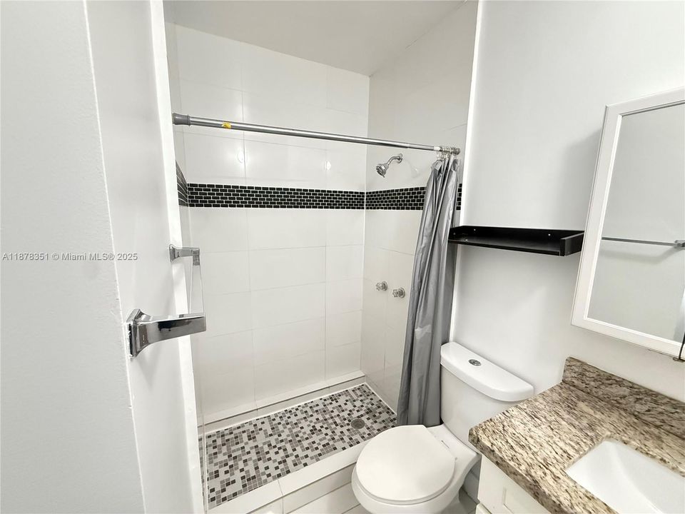 Recientemente alquilado: $1,250 (0 camas, 1 baños, 0 Pies cuadrados)