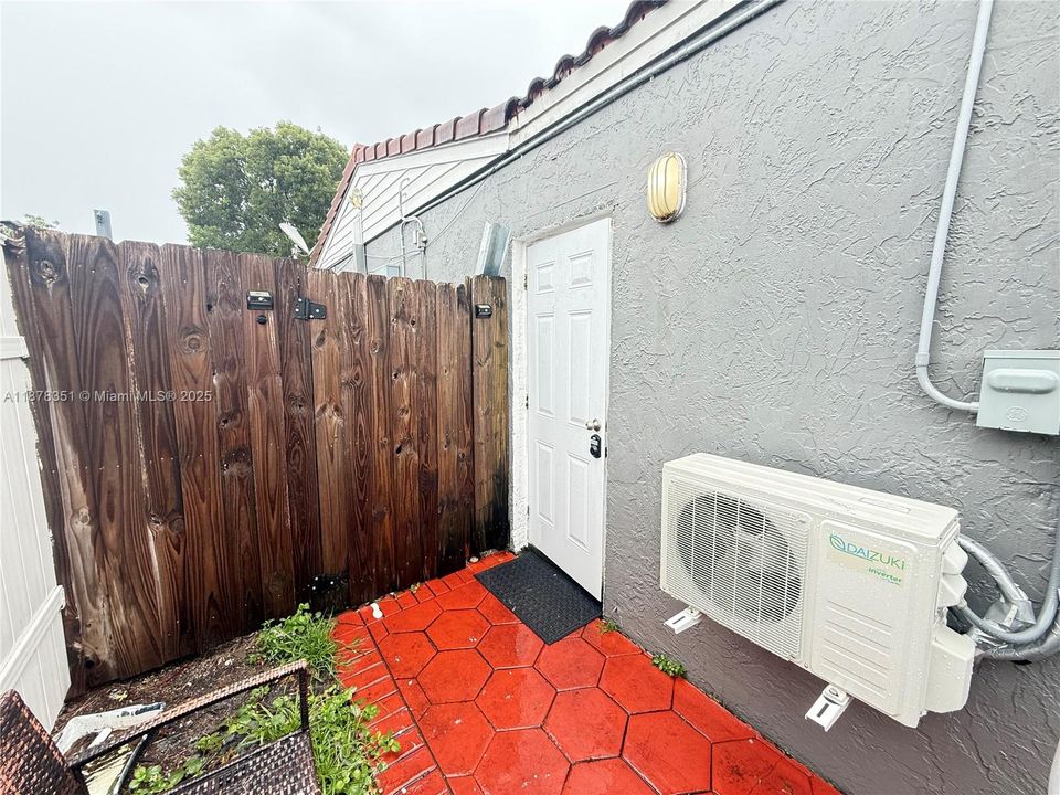 Recientemente alquilado: $1,250 (0 camas, 1 baños, 0 Pies cuadrados)