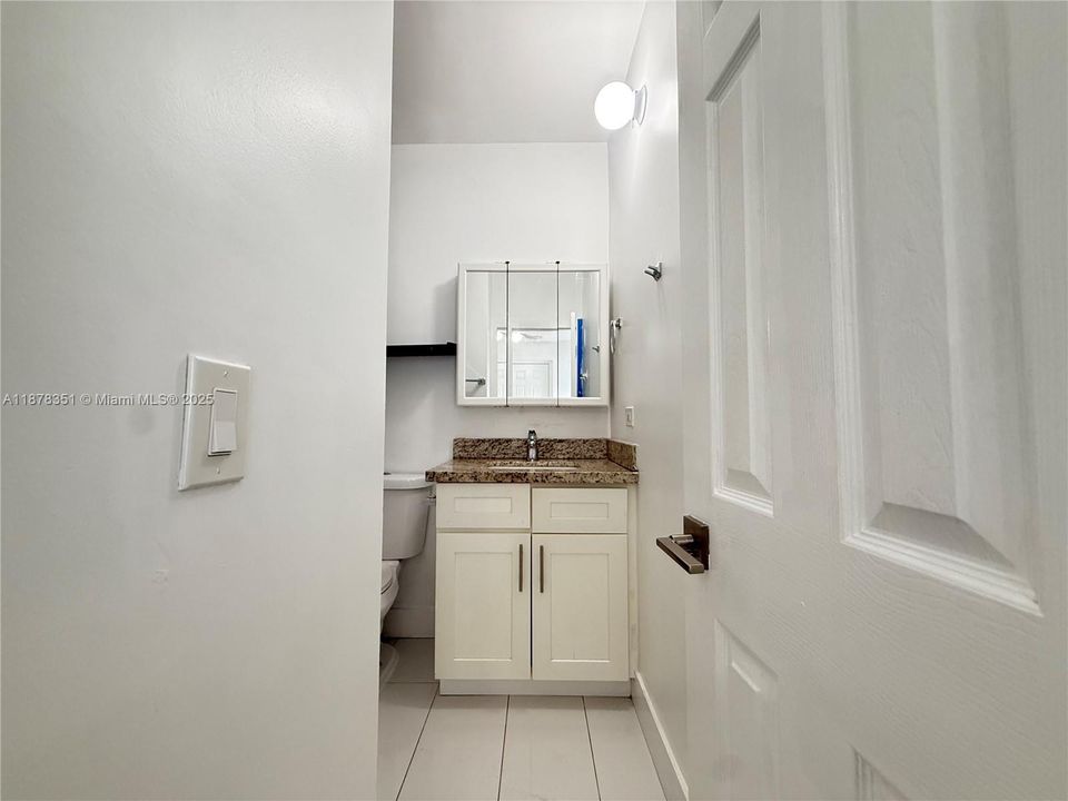 Recientemente alquilado: $1,250 (0 camas, 1 baños, 0 Pies cuadrados)