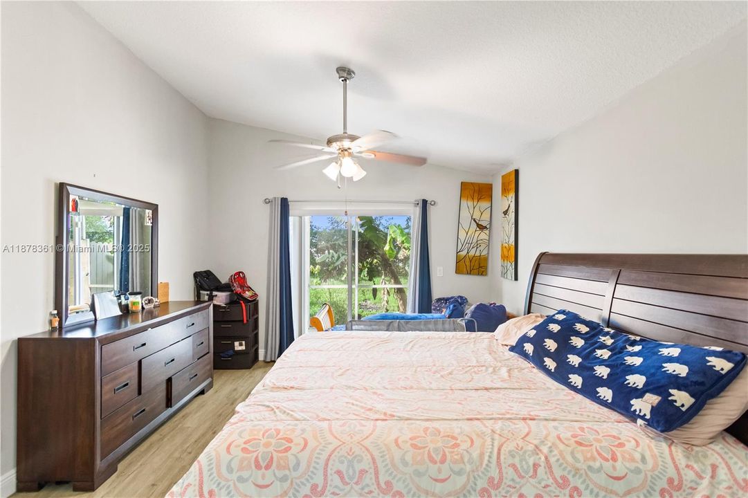 For Sale: $699,000 (4 beds, 2 baths, 1777 Square Feet)